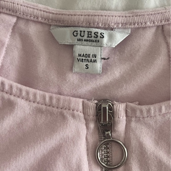 Guess cut out zip up top - Picture 2 of 2